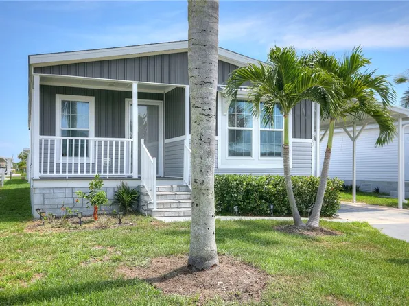 857 Laurel Cir, Barefoot Bay, FL 32976