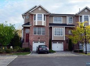 12 Cobblestone Way, Tenafly, NJ 07670