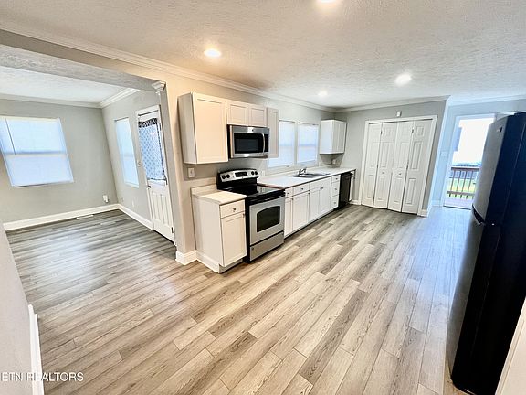 4th image of 2312 Rifle Range Dr