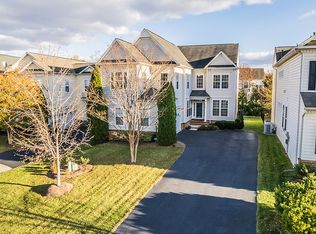 42931 Park Brooke Ct, Ashburn, VA 20148