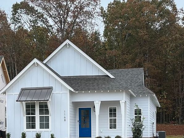 1168 Woodland Cir