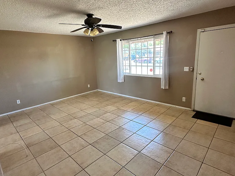 7431 E Roosevelt St — Photo 13