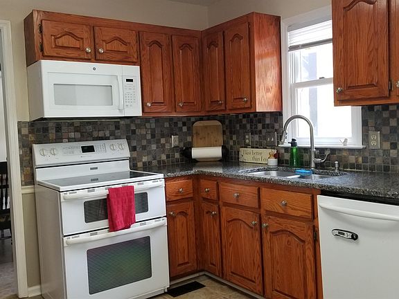 4th image of 118 Creekside Dr