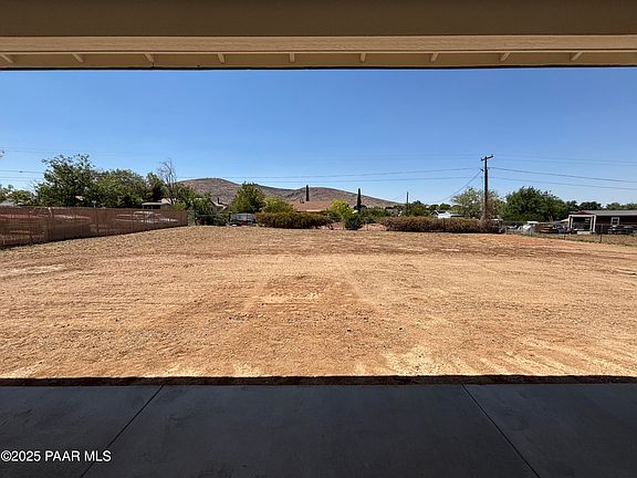 4th image of 3624 N Meadowlark Dr