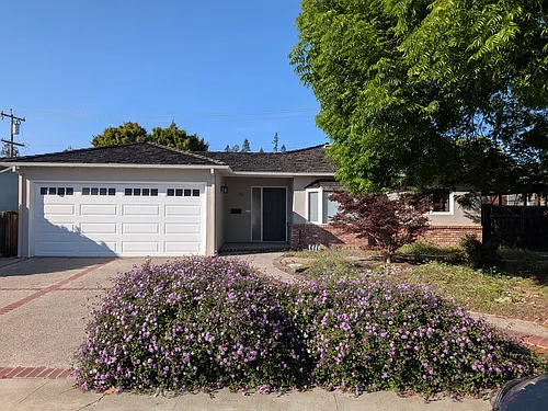 76 Paul Ave Photo 1