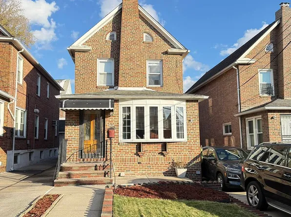 5413 65th Pl, Maspeth, NY 11378