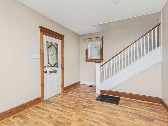 4th image of 518 Leroy St