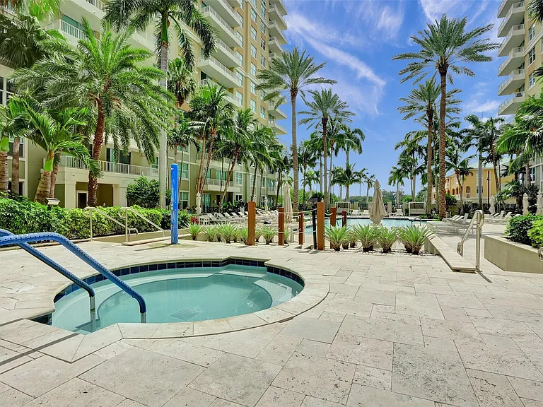 700 E Boynton Beach Blvd #406 — Photo 45