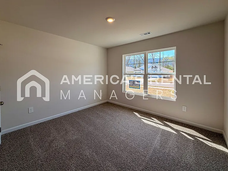 9945 Sequoyah Cove Dr SE — Photo 9
