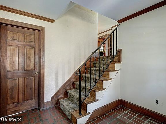 3rd image of 7831 Greeley Blvd
