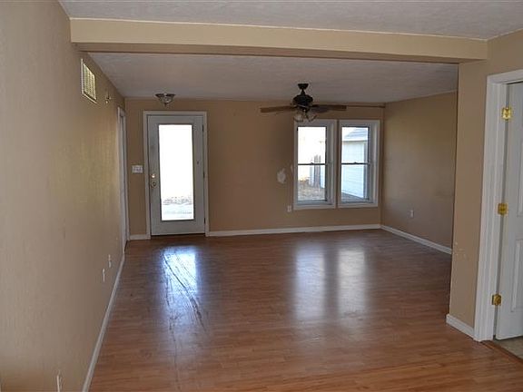 2nd image of 513 1/2 W Wilden Ave