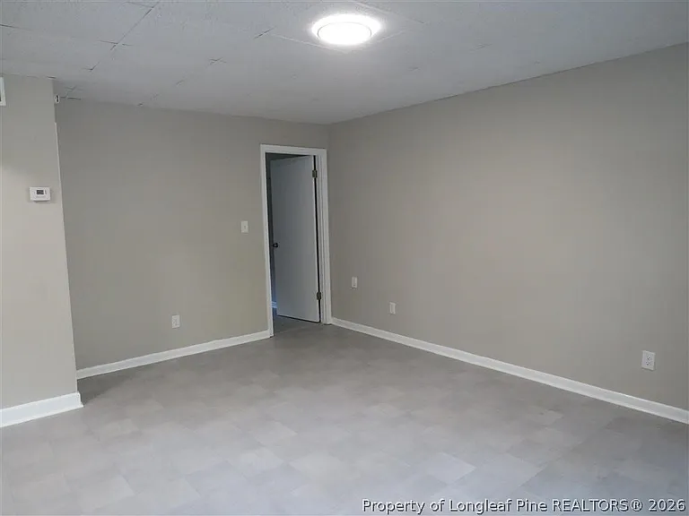 210-18 Colonial Dr — Photo 4