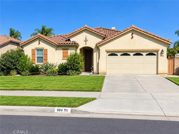 984 Paintbrush Trl, Hemet, CA 92545