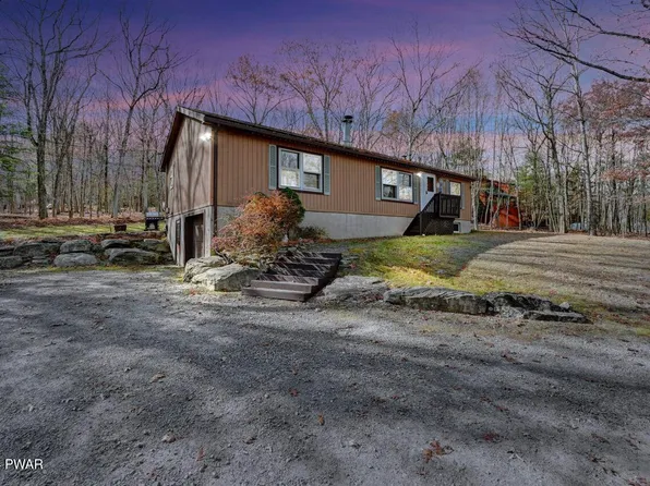 123 Eagle Rock Rd, Lackawaxen, PA 18435