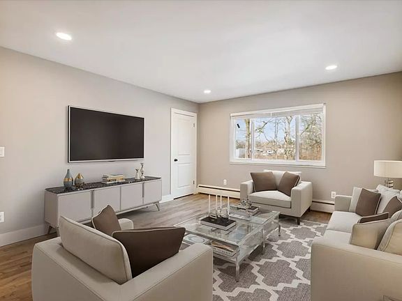 3rd image of 1024 S Brown St #1024