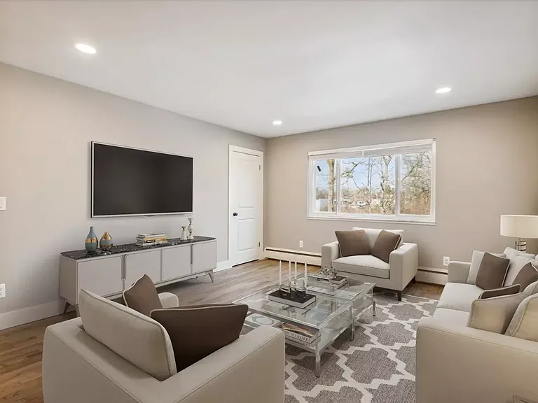 1024 S Brown St #1024 — Photo 3