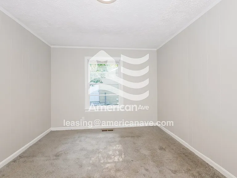 865591_011_wm_-_bedroom_12936504.jpg