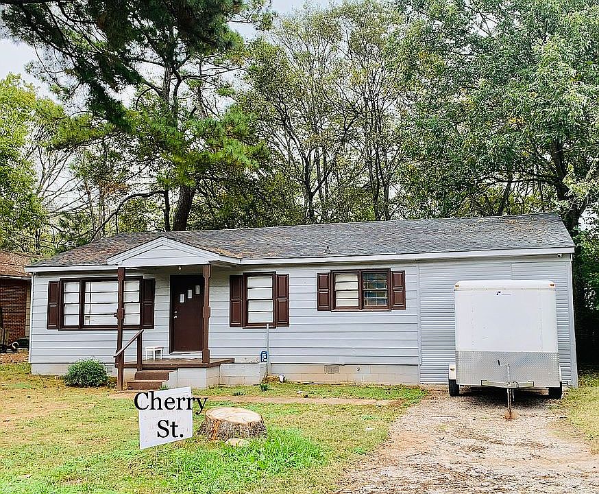 1st image of 806 Cherry St NW
