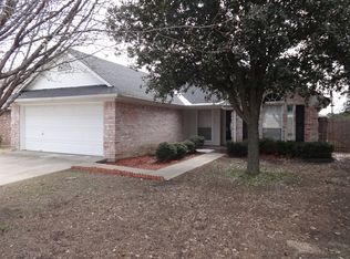 2036 Benjamin Dr, Sanger, TX 76266