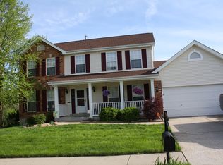 523 Glen Oak Dr, O'Fallon, IL 62269