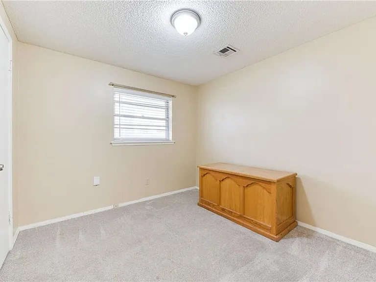 3712 N Markwell Ave — Photo 16