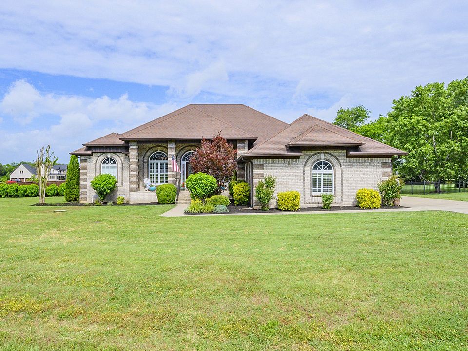 1st image of 3865 Triple Crown Dr