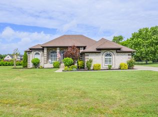 3865 Triple Crown Dr, Murfreesboro, TN 37127