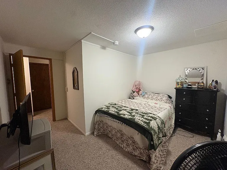 1258 N Eustis St — Photo 9