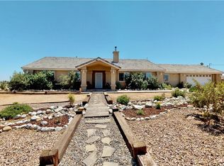 11777 Oxford Rd, Phelan, CA 92371