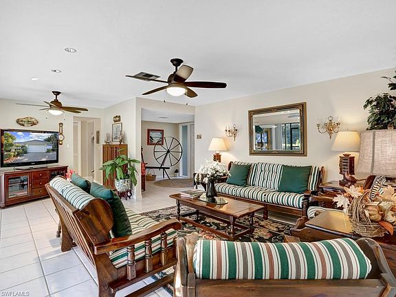 5th image of 2439 Harbour Ln