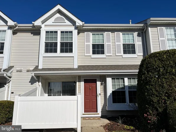 3503 Fenwick Ln, Mount Laurel, NJ 08054