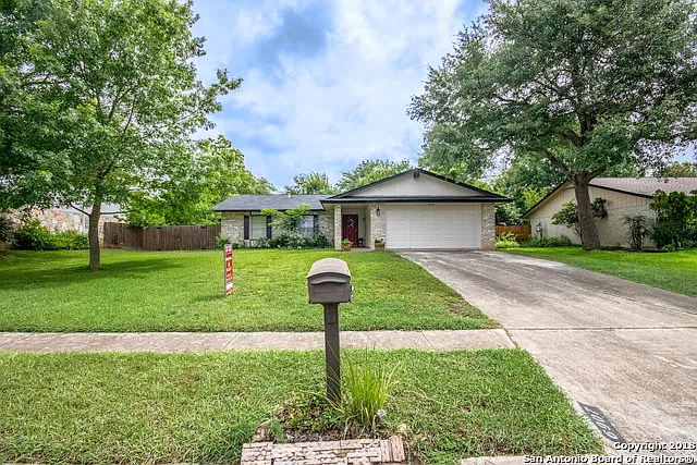 3 bed, 1243 sqft, $1,550 — Photo 2