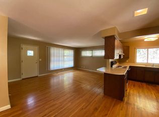 801 Sunrise Rd, Lincoln, NE 68510