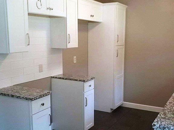 5th image of 58 E 27th Ave
