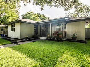 9910 Ontario Ln, Dallas, TX 75220