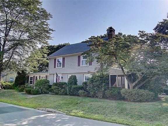 2nd image of 181 Ferris Ave