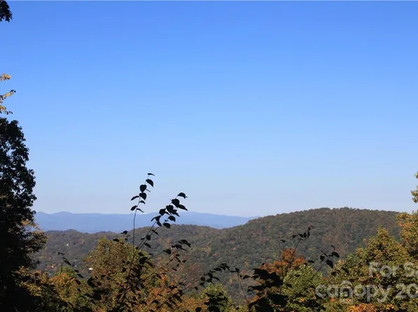 99999 Abingdon Way, Asheville, NC 28804