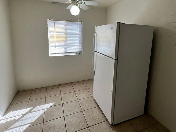 2nd image of 2105 College St APT C