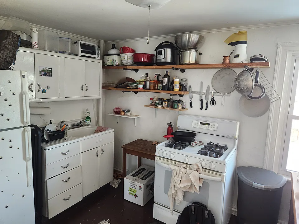 Current Tenant's use of the kitchen.