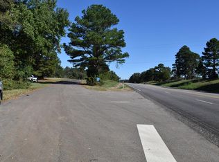 7060 S State Highway 19, Elkhart, TX 75839