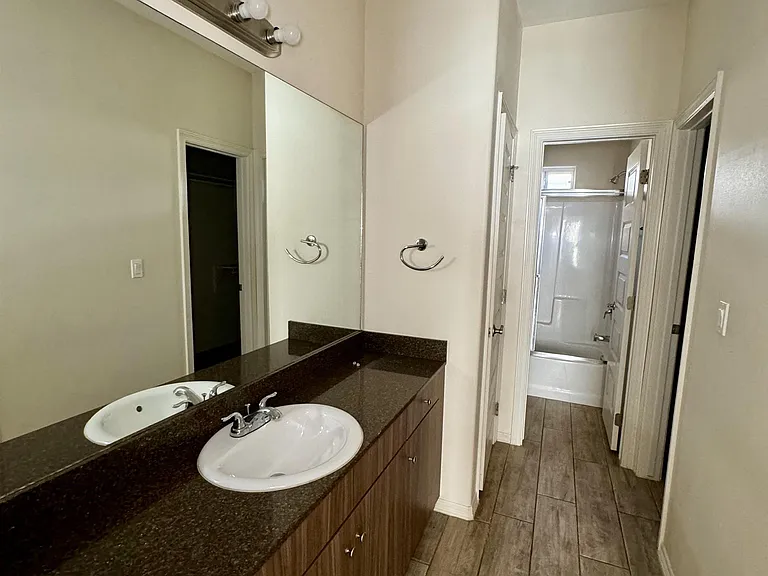 3913 Hawthorne Ave #1 — Photo 6