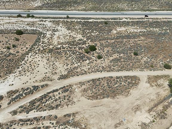 3rd image of E Ridgecrest Blvd