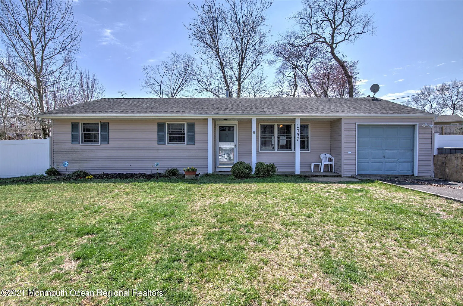1457 Colorado Dr photo 1