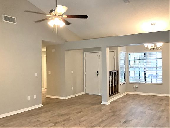 3rd image of 550 Emberwood Dr