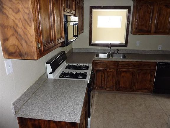 2nd image of 8448 Campanella Dr
