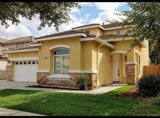 3049 W Elowin Ave, Visalia, CA 93291