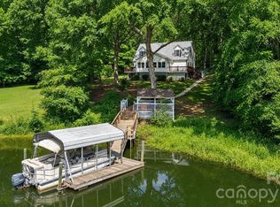8137 Rowe St, Catawba, NC 28609
