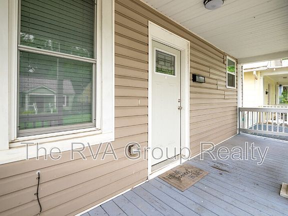 4th image of 218 E 34th St