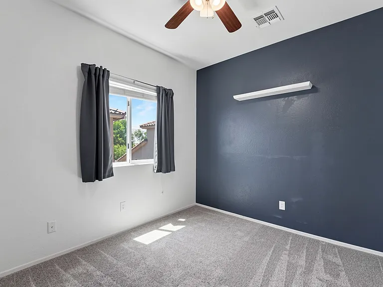 4036 E Carla Vista Dr — Photo 32