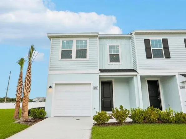 6876 Holcombe Down Dr, Zephyrhills, FL 33541